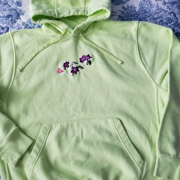 Nike NSW Club Floral Embroidered Logo Green Fleece Pullover Hoodie - Picture 4 of 10